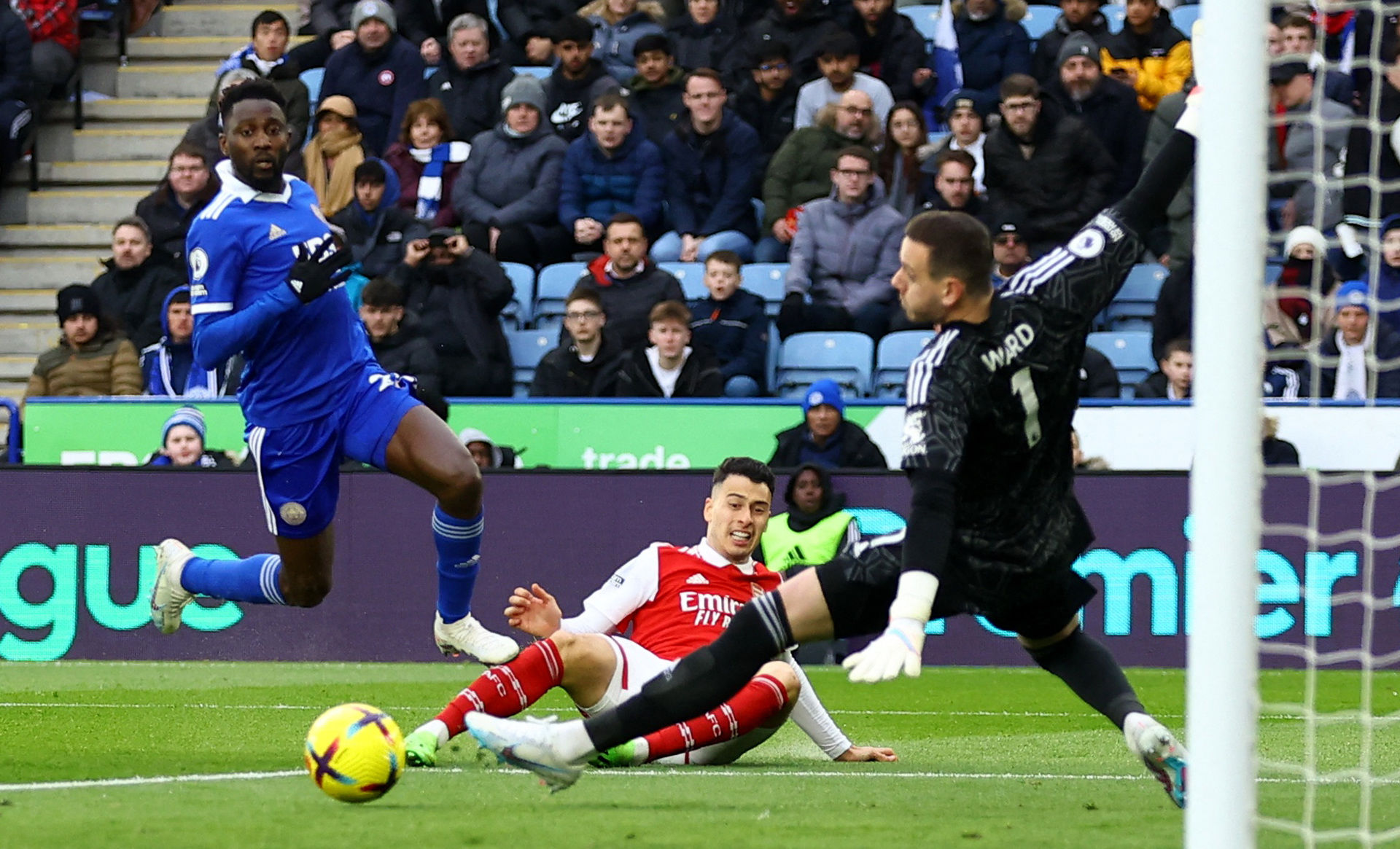 皇马策动了 皇马策动了